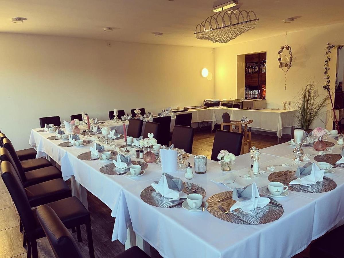 Hotel & Restaurant Rosenhof Берген Екстериор снимка